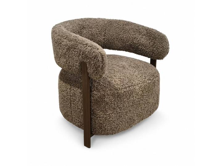 Fauteuil arrondi effet fourrure latte