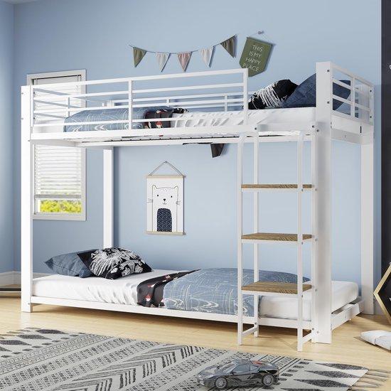 Etagenbett 90 x 200 cm - Mit Metallrahmen und Holzleiter