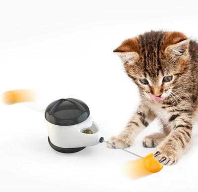 PetsAreLife Auto Balancing Cat Interactive Toy Yellow