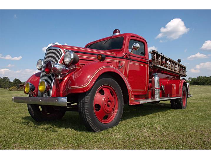 Papermoon Vintage Feuerwehrauto