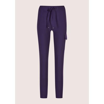 Jerseyhose MADELEINE "Hose Cargo-Jerseyhose mit Kordelzug", Damen, Gr. 42, N-Gr, lila (lavendellila), Obermaterial: 60% Viskose CV. 35% Polyamid PA. 5% Elasthan EL., Modern, Hosen Jerseyhose, Jerseyhose im Cargostil