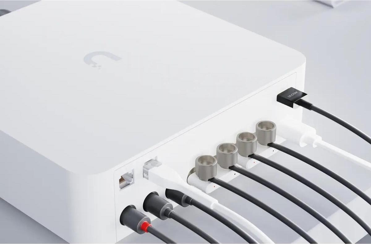 Ubiquiti PowerAmp - Netzwerkverstärker - 2 x