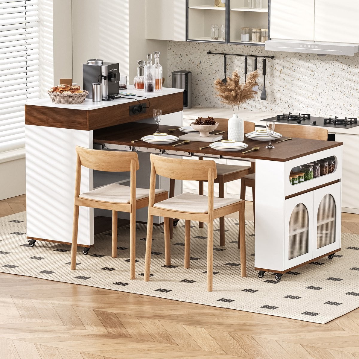 KOMHTOM Keukeneiland en Dressoir met Uitschuifbare Eettafel, Wieltjes en Geribbeld Glas, Wit en Walnootkleur