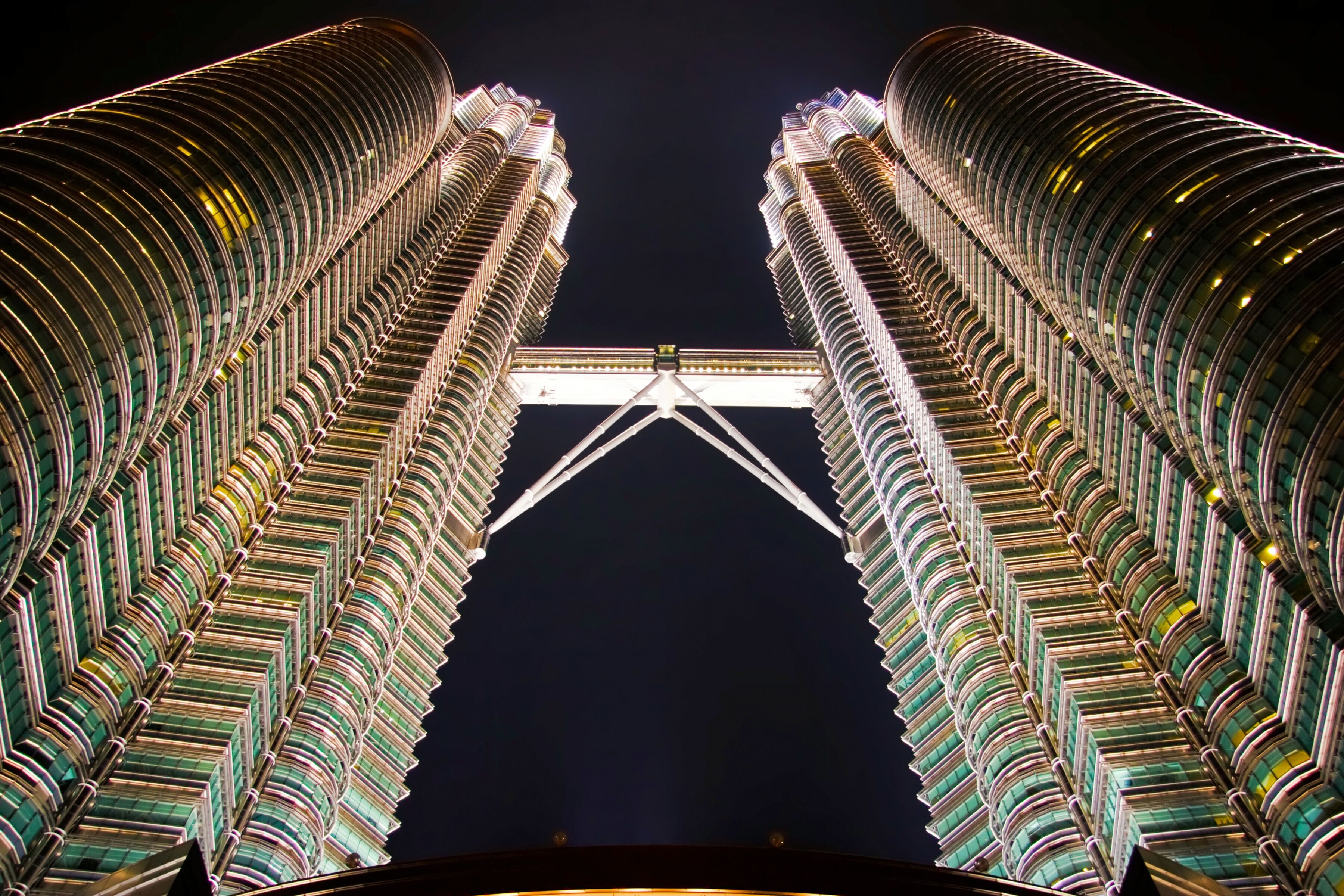 Papermoon "SKYLINE-NEW YORK CITY SINGAPORE HONG KONG WANDBILD XXL" bunt B/L: 2m x 1,49m, Bahnen: 4 Stk.