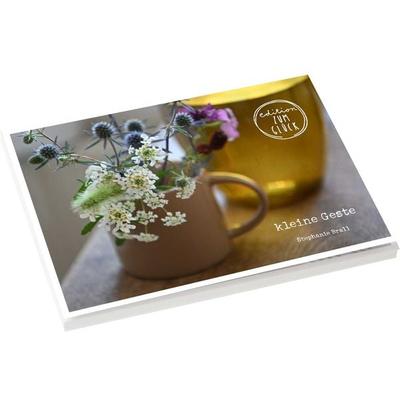 kleine Geste - Postkartenbuch, Karte von Stephanie Brall, Bene!