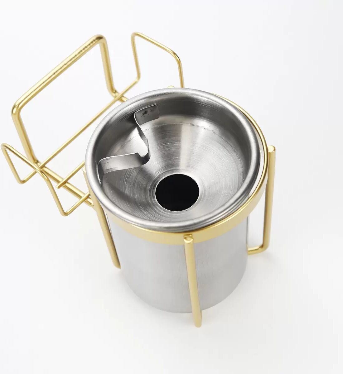 INF Wandmontierter Aschenbecher mit Zigarettenablage (inkl. Klebepad)