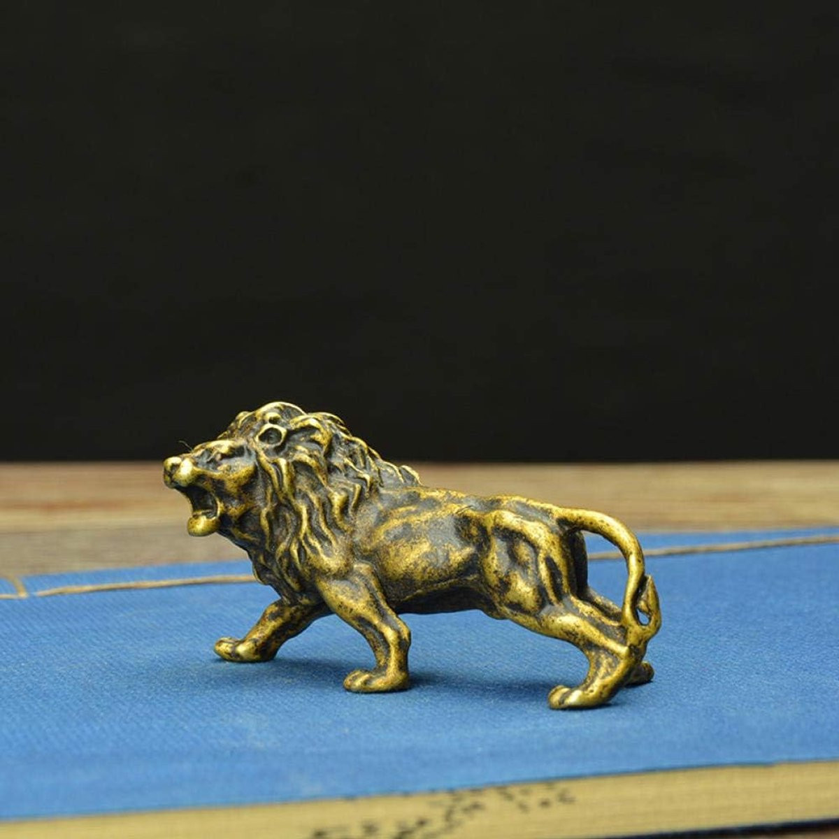 Messing Leeuw Standbeeld - Koperen Beeldje - Massief Bronzen Ornament voor Decoratie in Huis