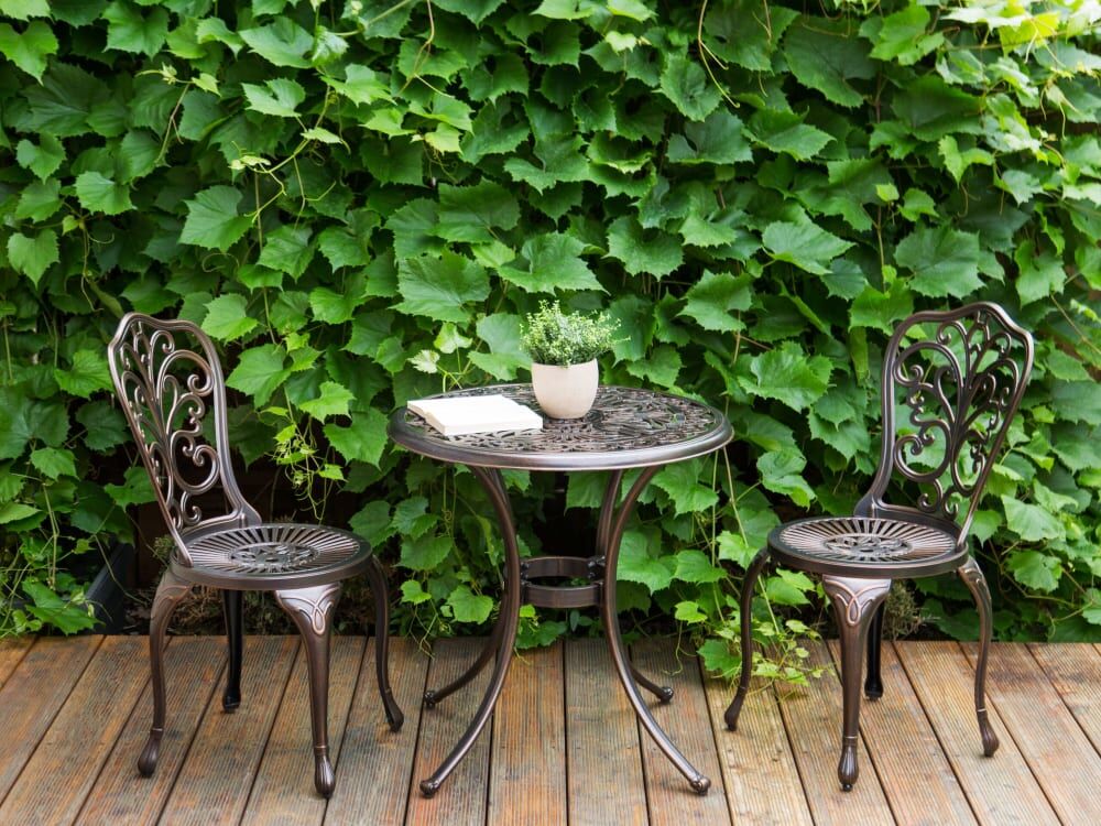Beliani Ensemble bistrot d'extérieur métal marron Marron 68x42x68cm