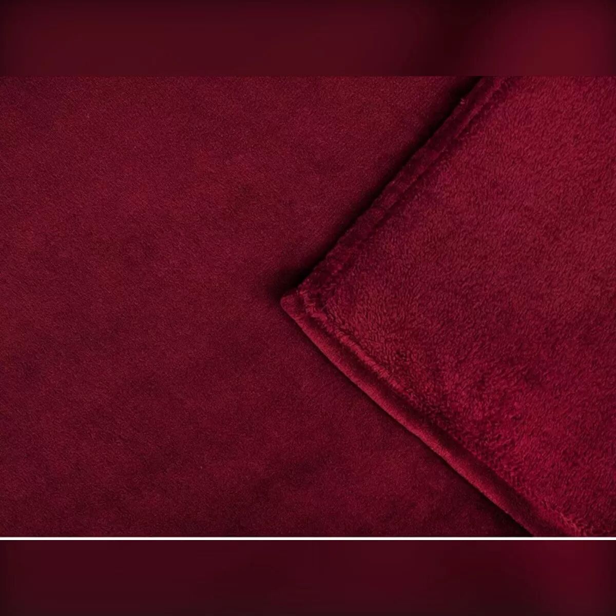 INF Übergroße tragbare Decke mit Ärmeln und Tasche, verstellbarer Klettverschluss 150x180cm Rot