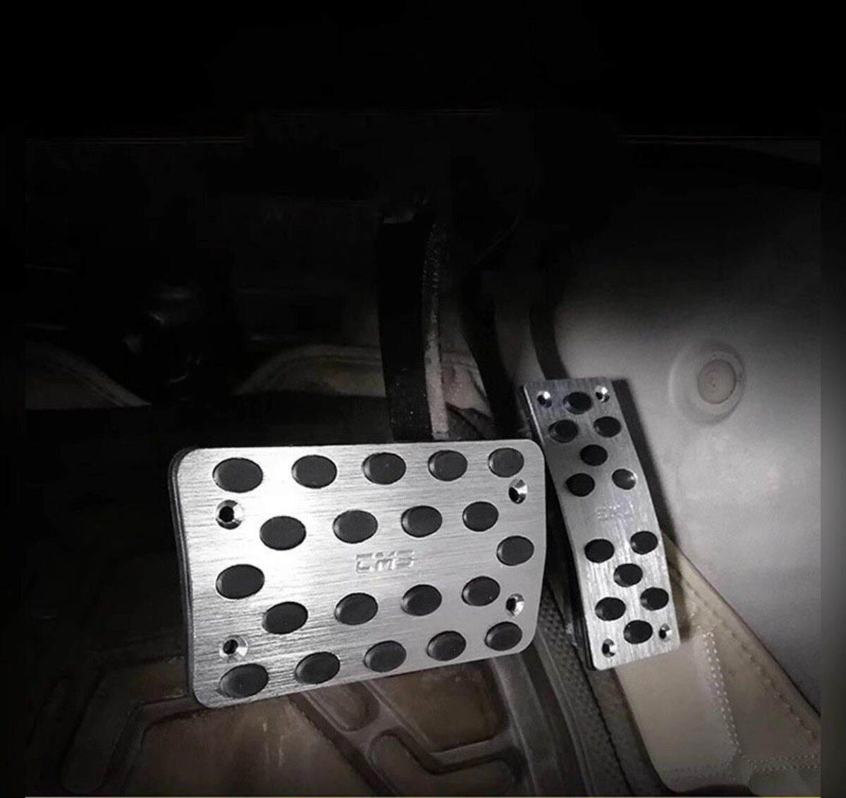 INF RS-Style Aluminium Pedalabdeckungen, rutschfest, Schraubmontage, Universalfit, Silber, für Schaltgetriebe