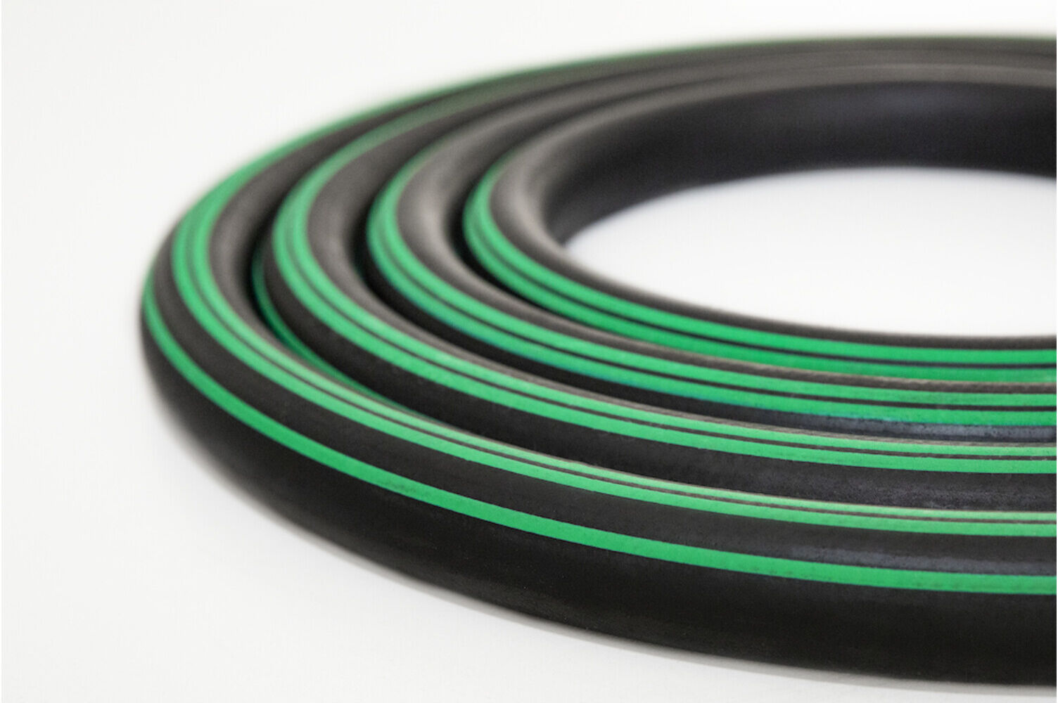 Semperit Supreme Vielzweckpremiumschlauch Supreme, 25x5,0mm schwarz 3 grüne Streifen 20bar, 50m (685152550)