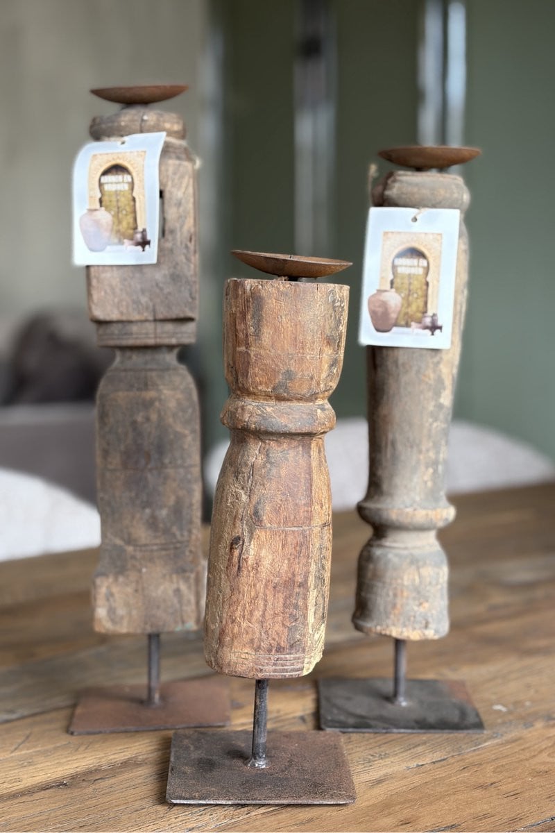Set van 3 houten kandelaren in landelijke stijl gemaakt van oude bouwmaterialen