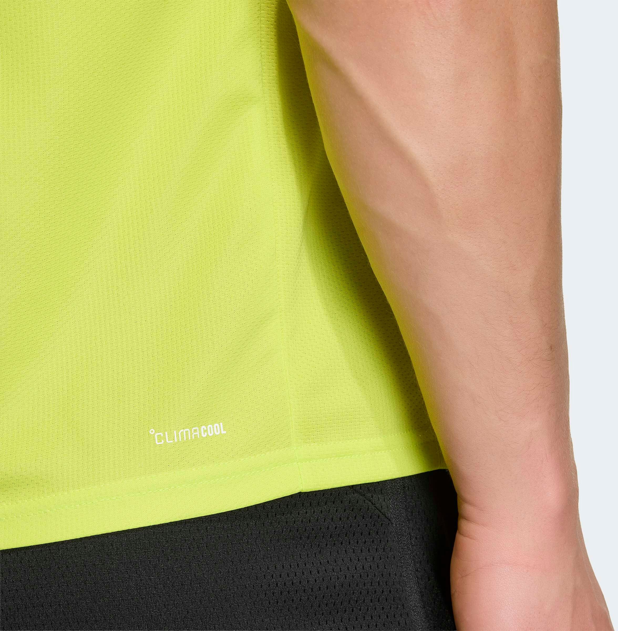 T-Shirt ADIDAS PERFORMANCE "WORKOUT ESSENTIALS BASE", Herren, Gr. S, grün (semi solar gelb), Obermaterial: 100% Polyester, Rundhals, Shirts T-Shirt, reguläre Passform, mit Climacool Technologie semi solar gelb S
