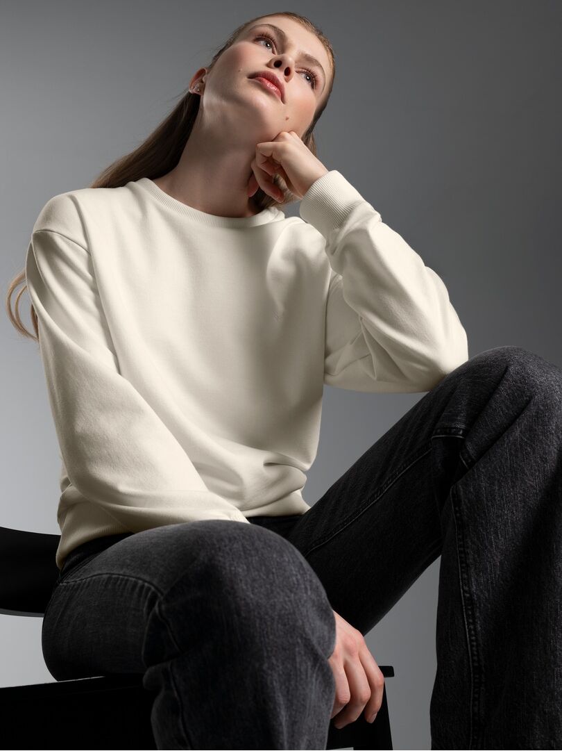 Sweatshirt TRIGEMA "TRIGEMA Dünnes Sweatshirt", Damen, Gr. L, natur, Sweatware, 50% Baumwolle, 50% Polyester, Basic, Rundhals, Sweatshirts Sweatshirt