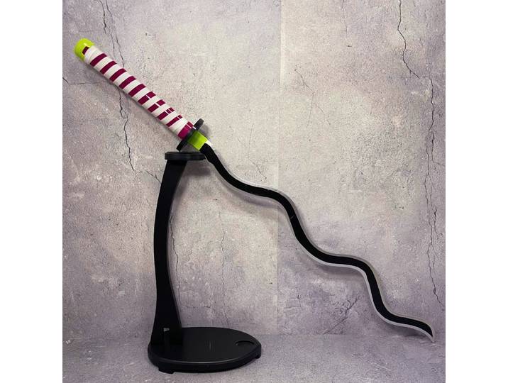 Katana Demon Slayer Iguro Obanai de 104 cm, modèle de lame en bambou, accessoire de cosplay d'anime, épée de taille réelle, sabre japonais, jouet, cadeau