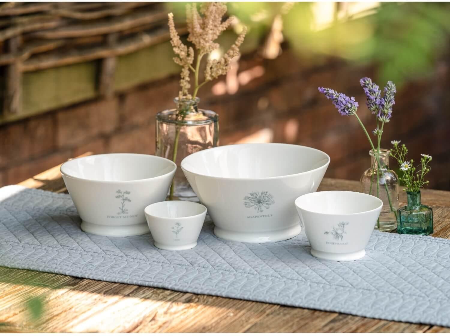 Mary Berry English Garden Large Serving Bowl - Agapanthus
