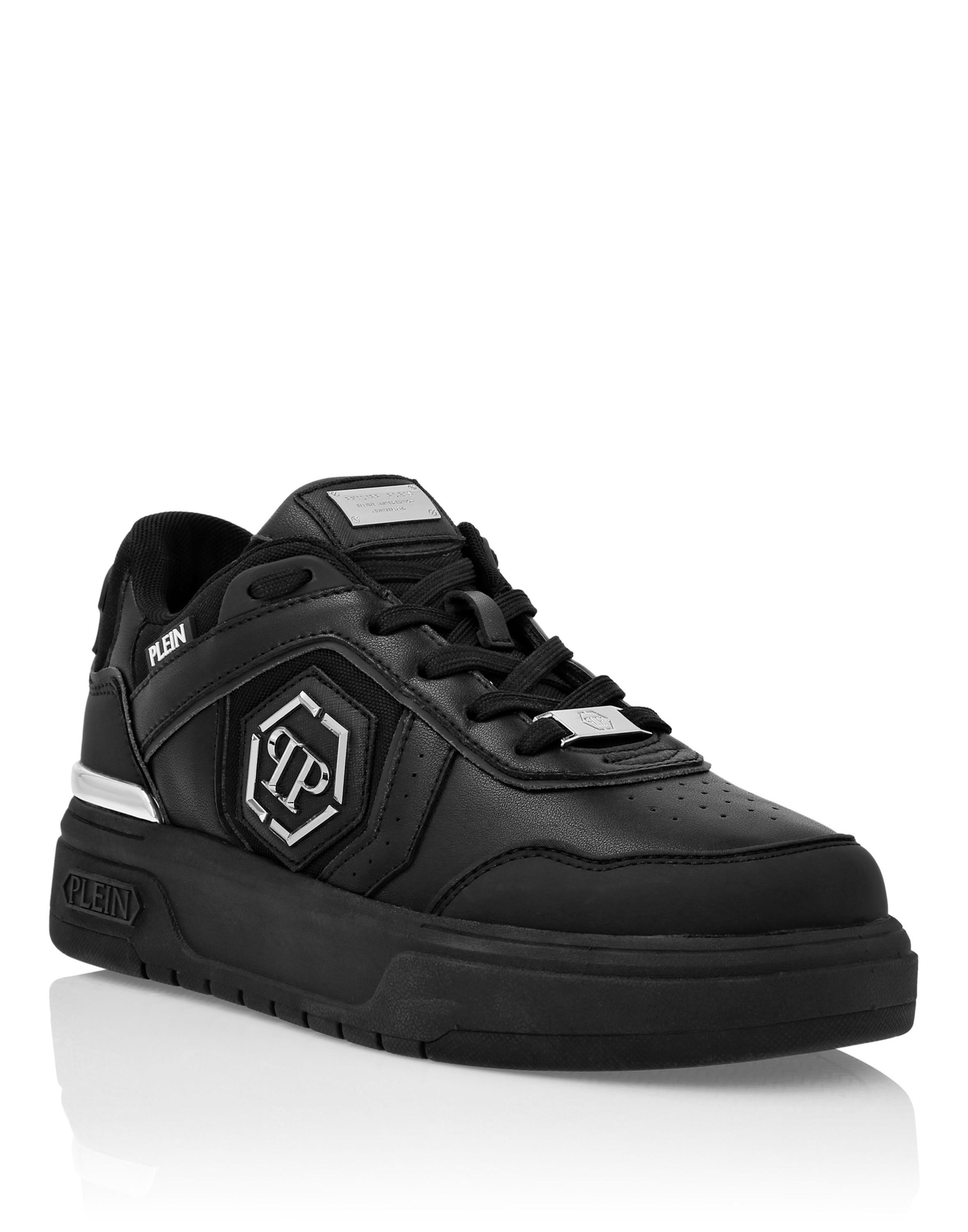 Sneaker Predator