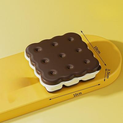 Daily Deals Depot Easy Release Silicone Ice Cube Tray With Lid & Storage Box brown