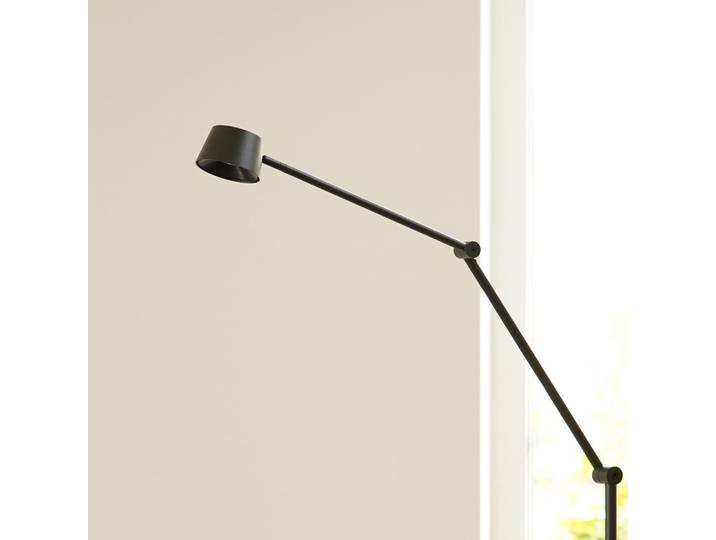 Direction F2 LED-Stehleuchte, schwarz, Höhe 130cm - Antidark - Wohnzimmer - Modern - Metall - Einflammig