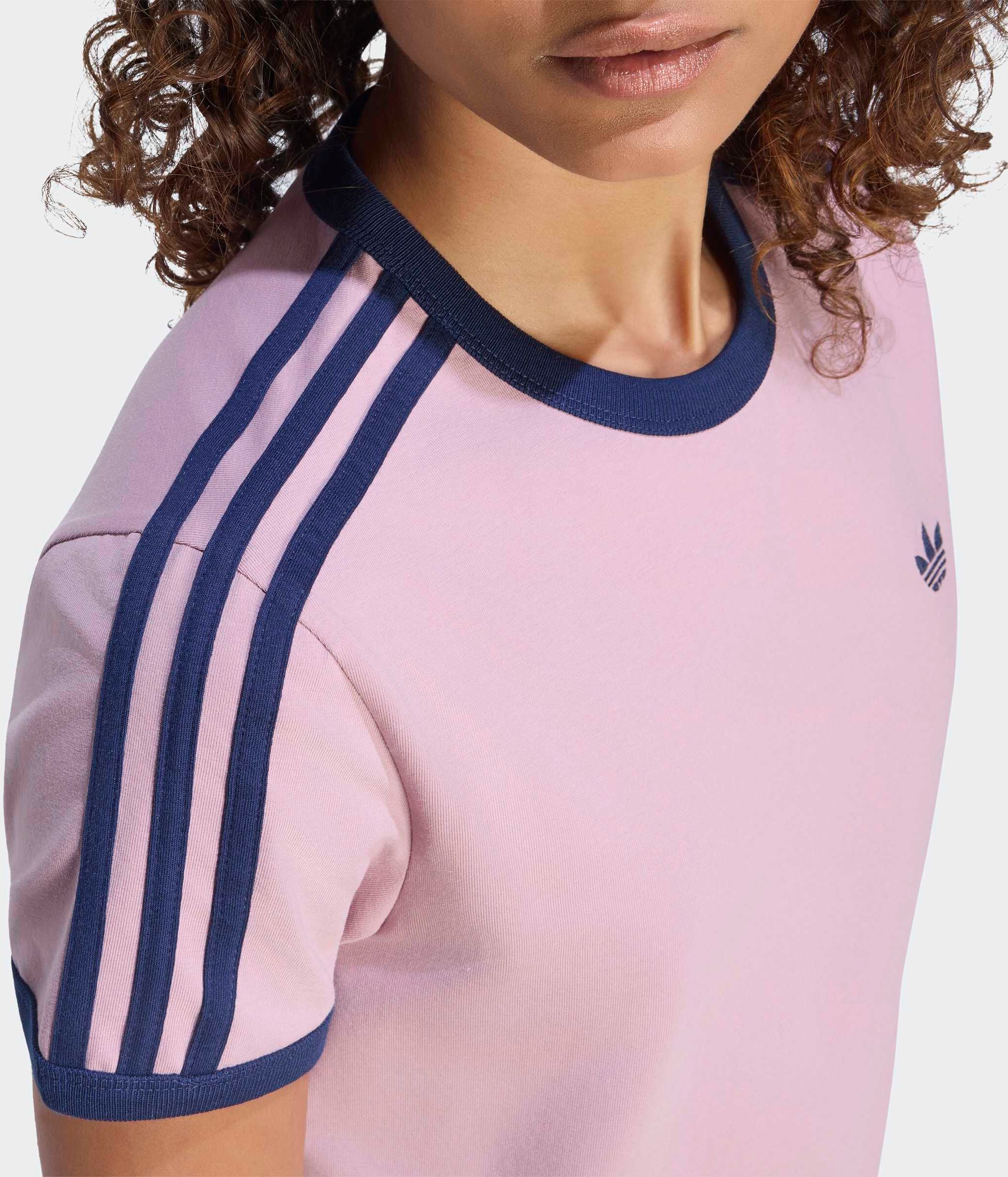 T-Shirt ADIDAS ORIGINALS "3-STREIFEN SCHMAL GESCHNITTEN", Damen, Gr. XL, magic mauve, night indigo, Obermaterial: 93% Baumwolle, 7% Elasthan, Rundhals, Shirts T-Shirt, sanft anliegende Passform, ohne Verschluss, für sportlichen Look magic mauve, night ind
