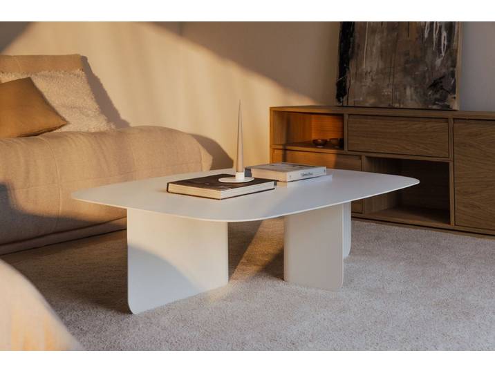 Couchtisch Livia – Japandi Design aus pulverbeschichtetem Blech - Weiß - Luxusbetten24