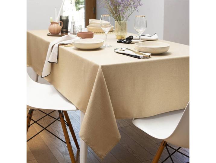 Nappe en polyester beige ficelle 180x240cm