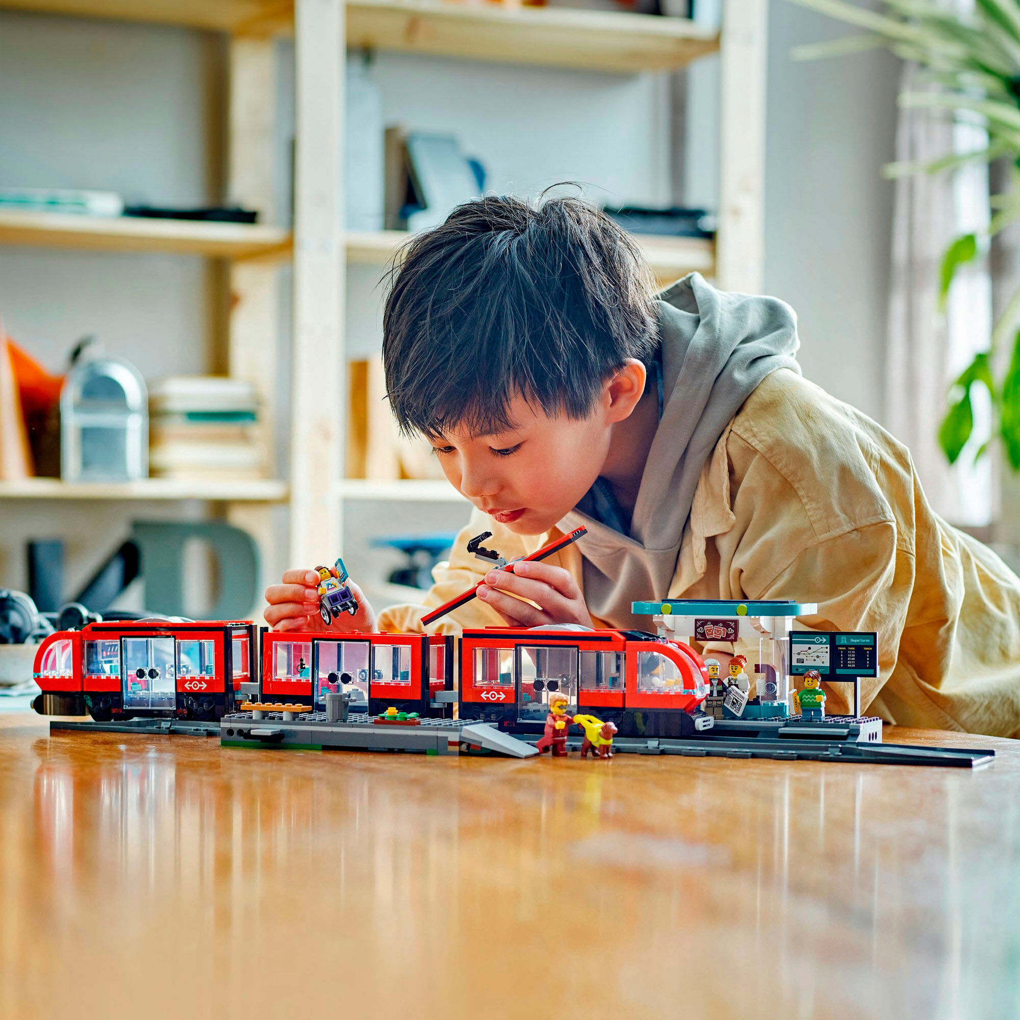 Konstruktionsspielsteine LEGO "Straßenbahn mit Haltestelle (60423), LEGO City", bunt, Spielbausteine, Kinder, Kunststoff, Konstruktionsspielsteine, Made in Europe