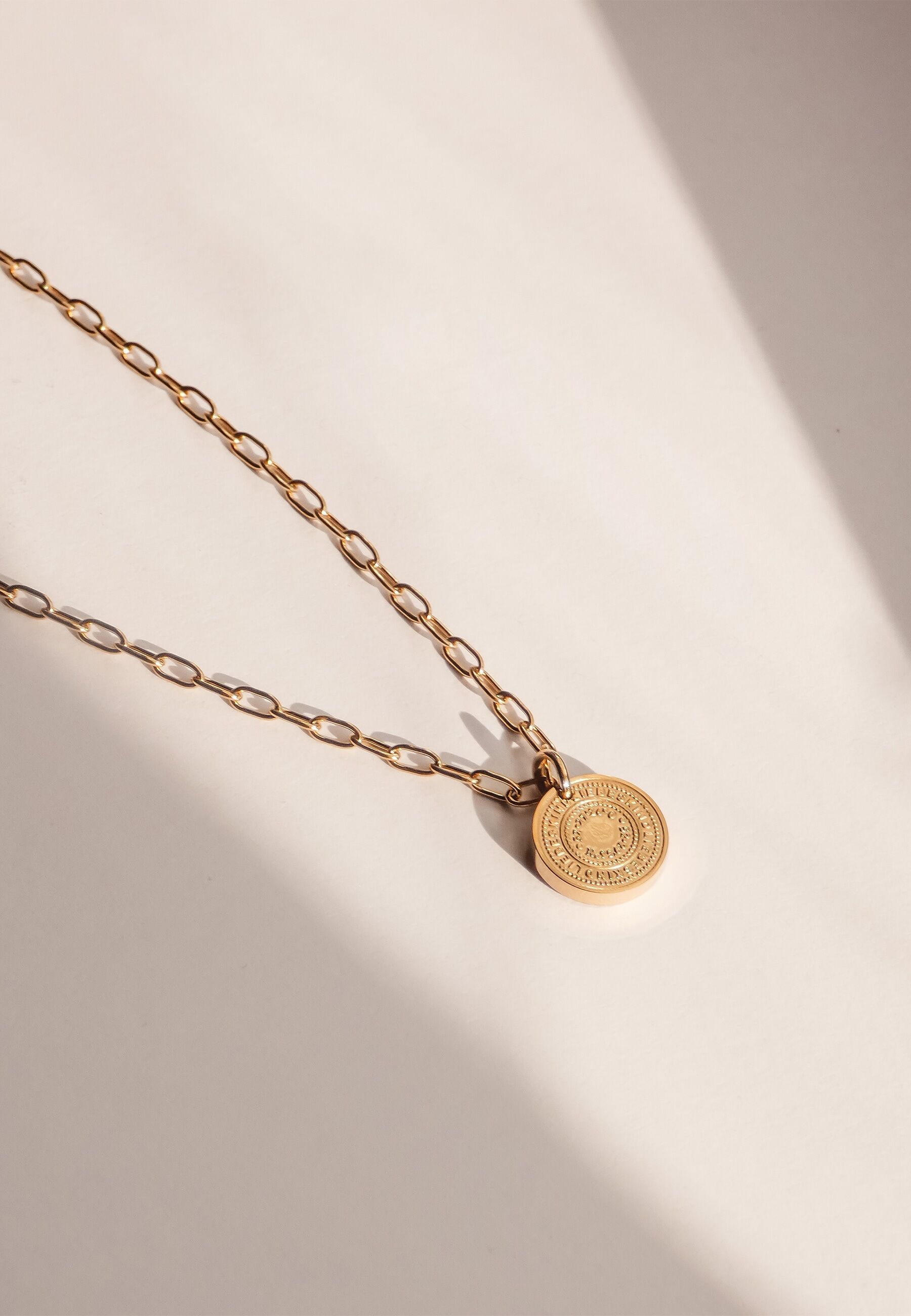 Armband LIEBESKIND BERLIN "Vintage Coins", gelbgoldfarben, Armbänder, Damen, 21cm, Edelstahl, Armband