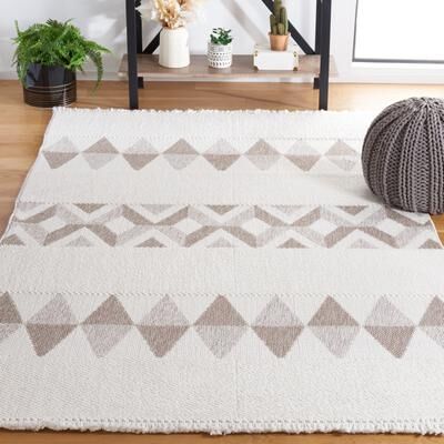 SAFAVIEH Lotus Zhelezna Rustic Rug