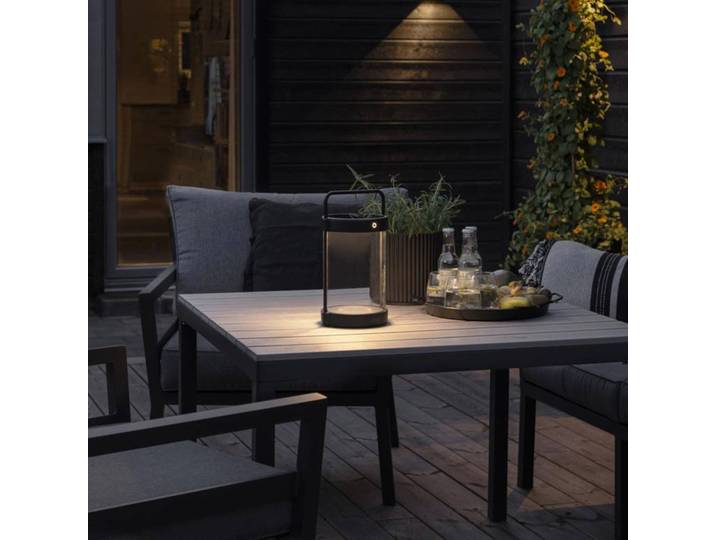 Konstsmide LED-Solarlaterne Crotone, dimmbar, USB dimmbar, schwarz, Aluminium, Modern, Solarleuchte