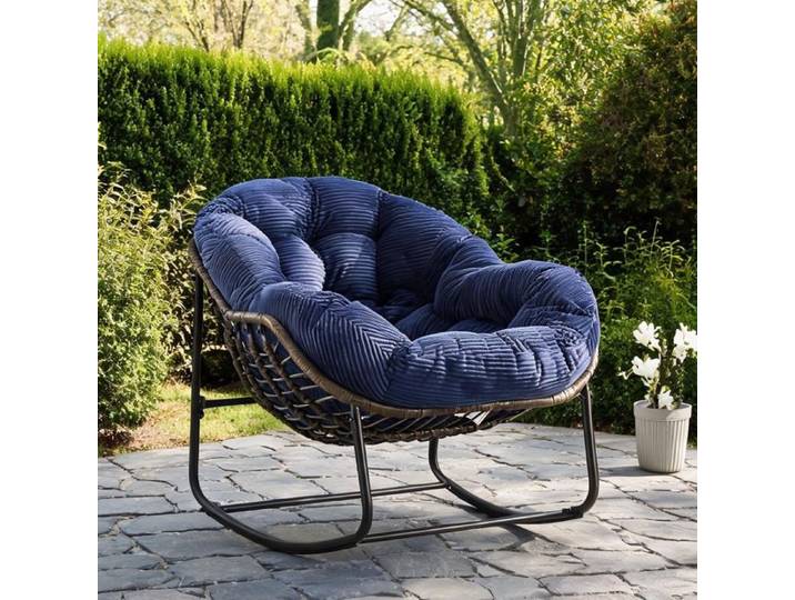 Fauteuil à bascule suspendu en rotin synthétique soft blue structure acier usage intérieur et extérieur