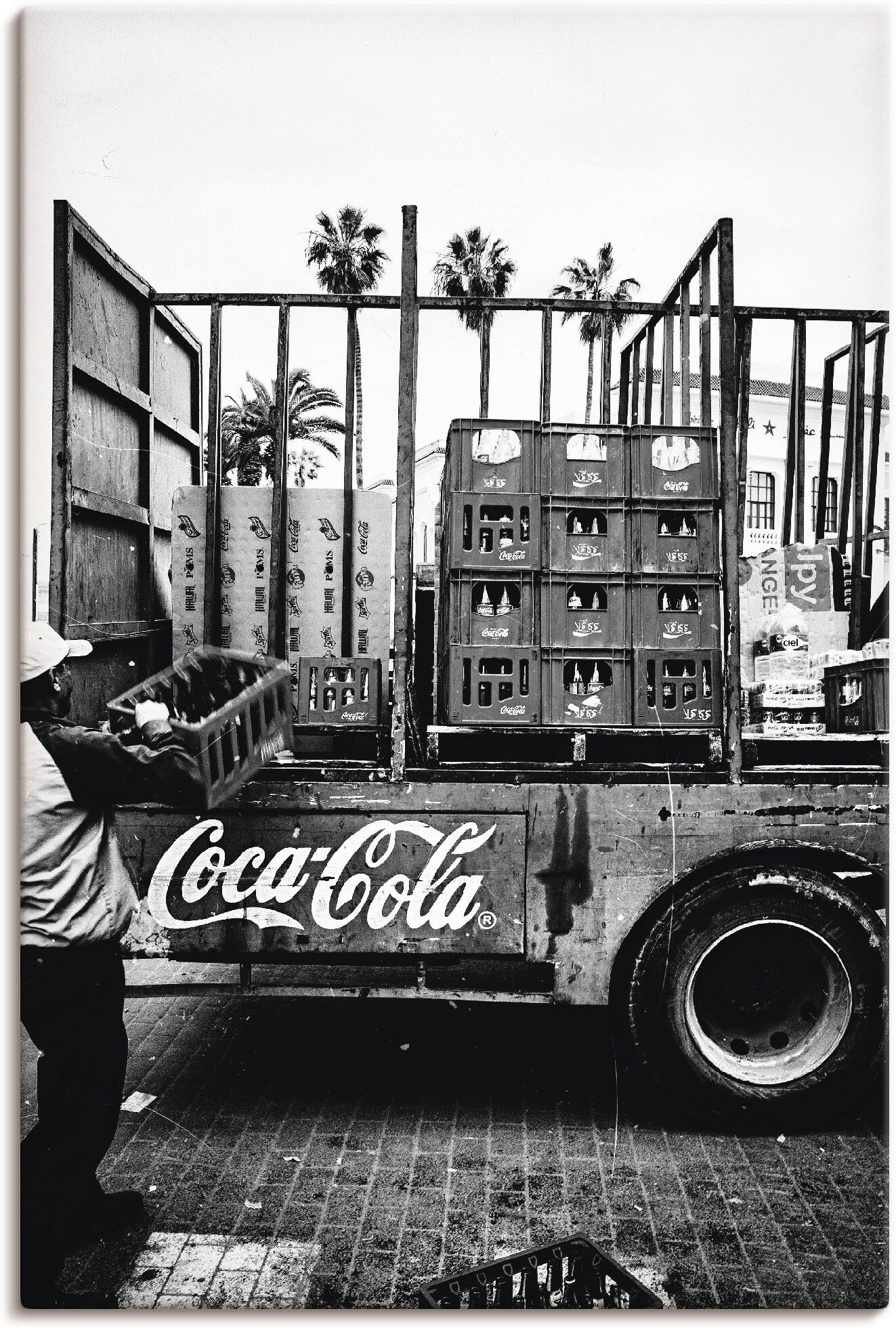 Wandbild ARTLAND "CocaCola-LKW in El Jadida - Marokko", schwarz (farbe bild(er): schwarz), B:80cm H:120cm, Bilder, Wandbild, als Alubild, Leinwandbild, Poster in verschied. Grössen farbe bild(er): schwarz B/H/T: 80cm x 120cm, Leinwandbild Auto Hochformat,