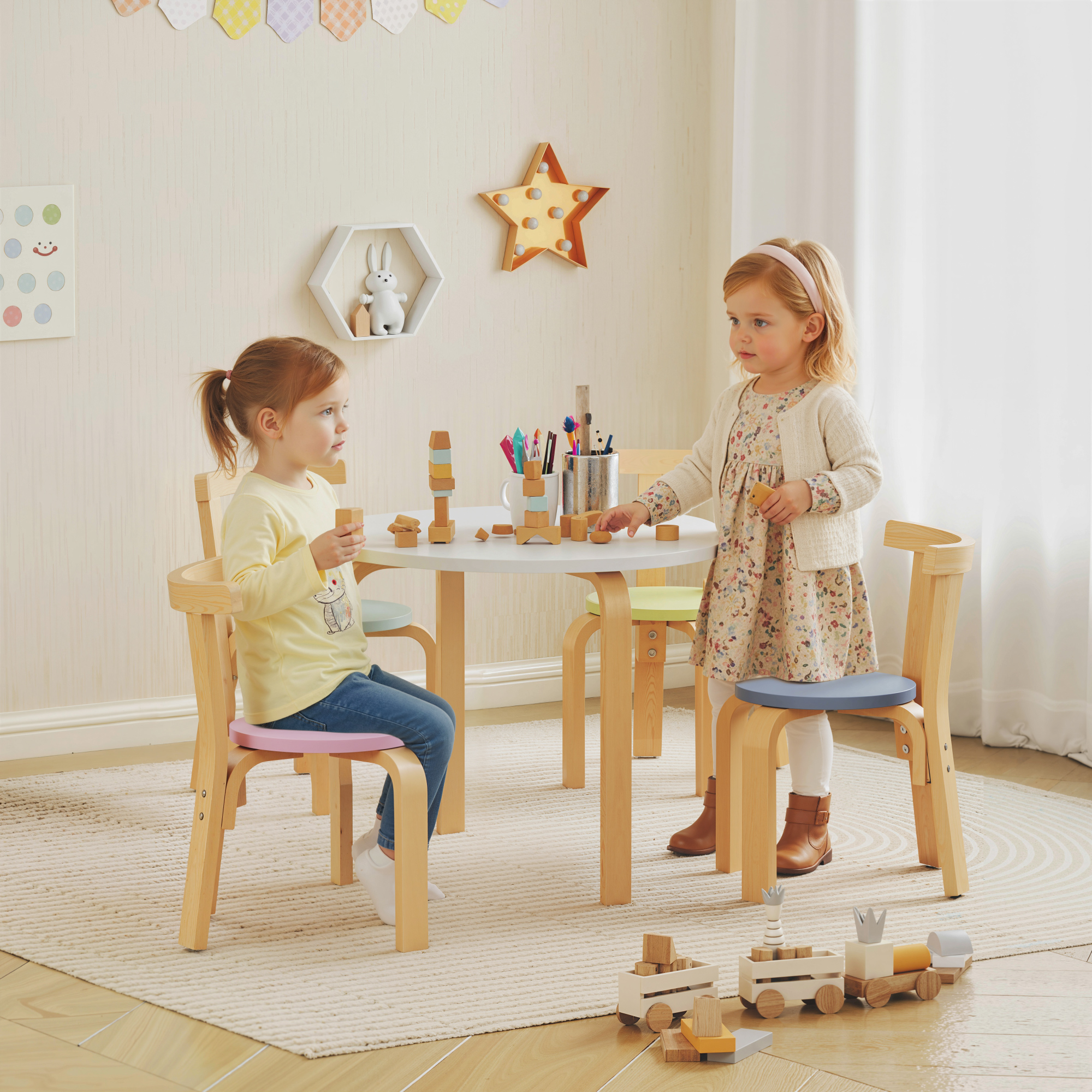 Aiyaplay Set da 5 Pezzi Tavolo e Sedie per Bambini 3-8 Anni, in Legno Massello Leggero, Multicolore   Aosom Italy