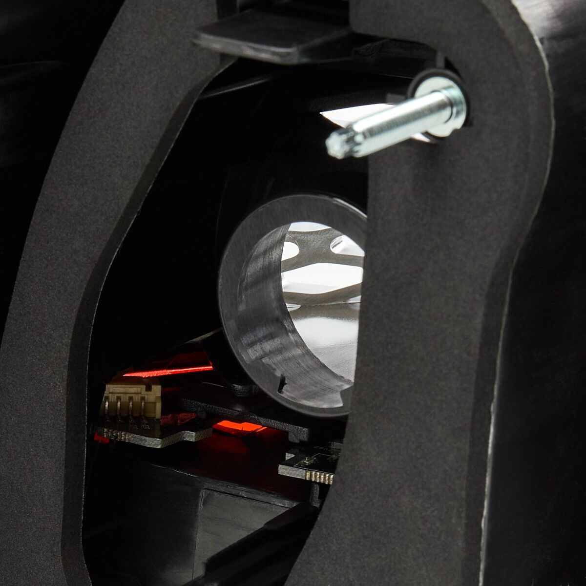 TYC 11-11845-06-2 Rear light