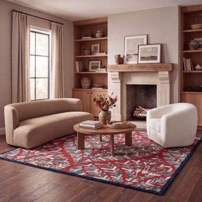 SAFAVIEH Handmade Capri Ilianka Wool Rug