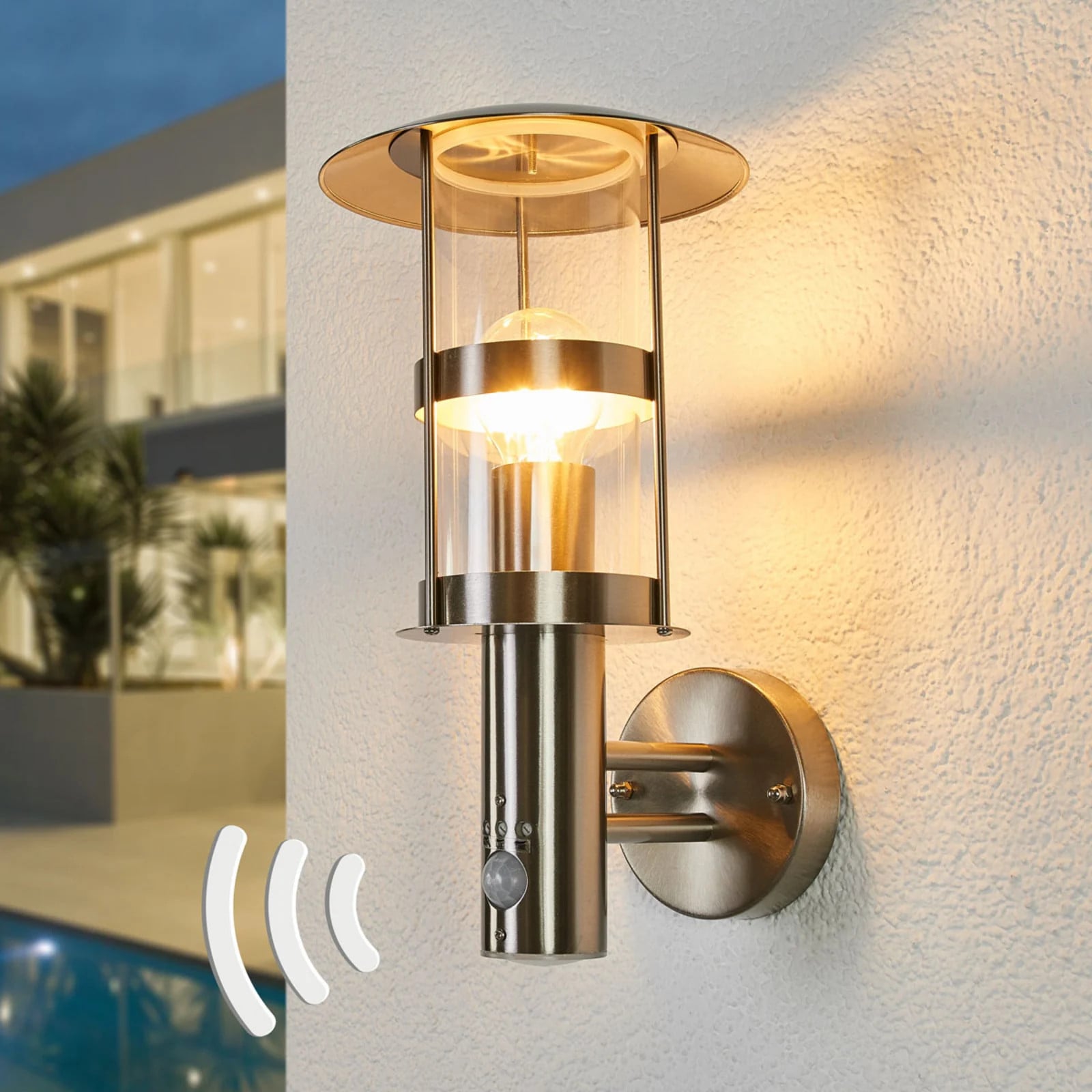 Lindby Noemi buitenwandlamp met bewegingssensor en dimfunctie, grijs/zilver, roestvrij staal