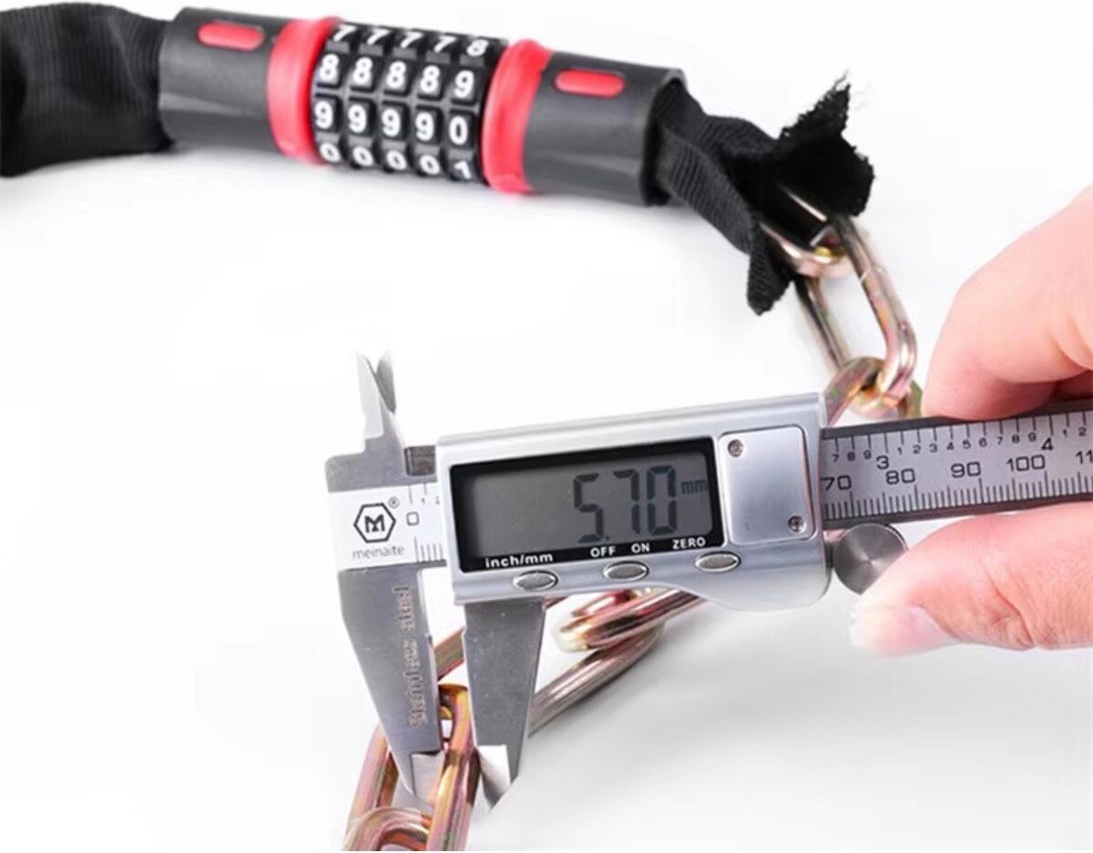INF Kombinations-Kettenschloss – ABS-Gehäuse mit Nylon und Spezialstahlkette, schlüsselloses mechanisches Zahlenschloss für Schwarz Rot