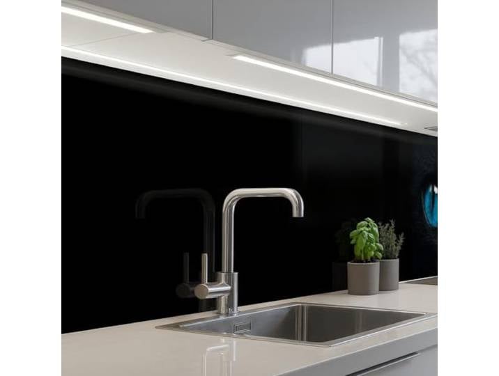 KitchenYeah© Rückwand Küche Rückwandschutz Selbstklebend Spritzschutz 60x500 cm - Küchenrückwand Küchenfront Küchen Selbstklebende Küchenrückwände Katze - Blau - Tier - Schwarz