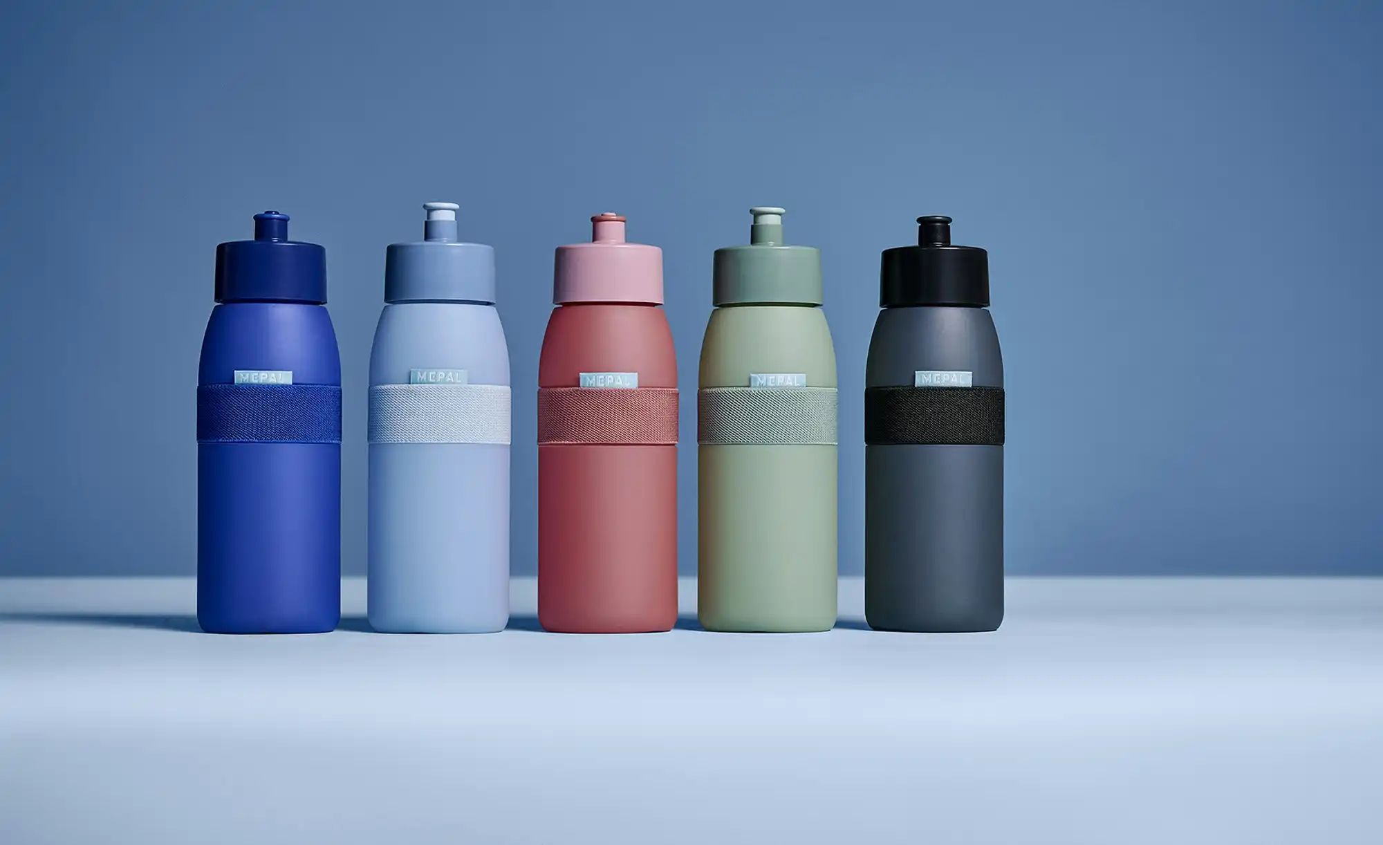 Mepal Sporttrinkflasche  Ellipse ¦ schwarz ¦ Kunststoff ¦ Maße (cm): B: 7,5 H: