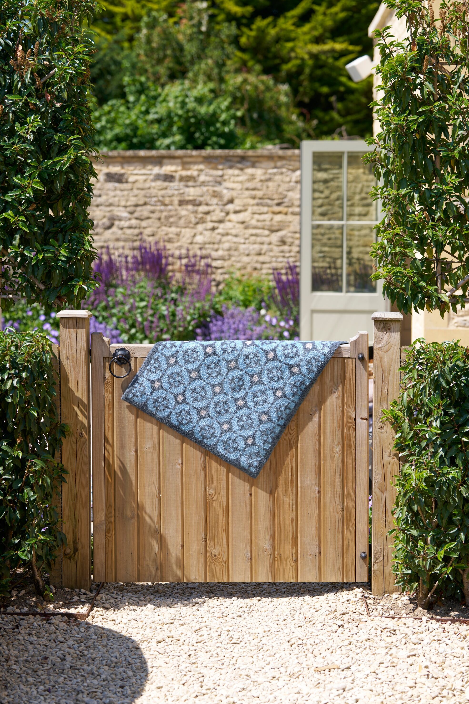 Fussmatte TURTLE MAT "Parterre Blue", blau, B:60cm H:9mm L:85cm, Obermaterial: 85% Baumwolle, 15% Viskose, Teppiche, Fussmatte blau B : 60cm 1 Stk., 9mm, L: 85cm