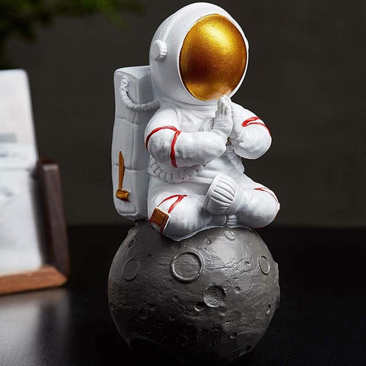 Astronaut Beeld Grijs voor Ruimte Decoratie en Interieur