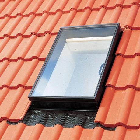VELUX DACHAUSSTIEG GVK 0000Z POLYURETHAN SCHW. ISOLIERVERG. 46 X 61 CM 00224366