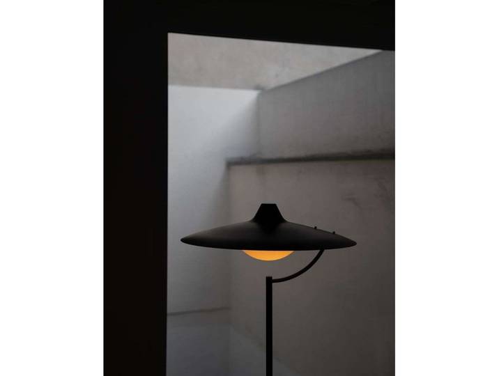 Biny Stehleuchte Black - DCW - Wohnzimmer - Metall