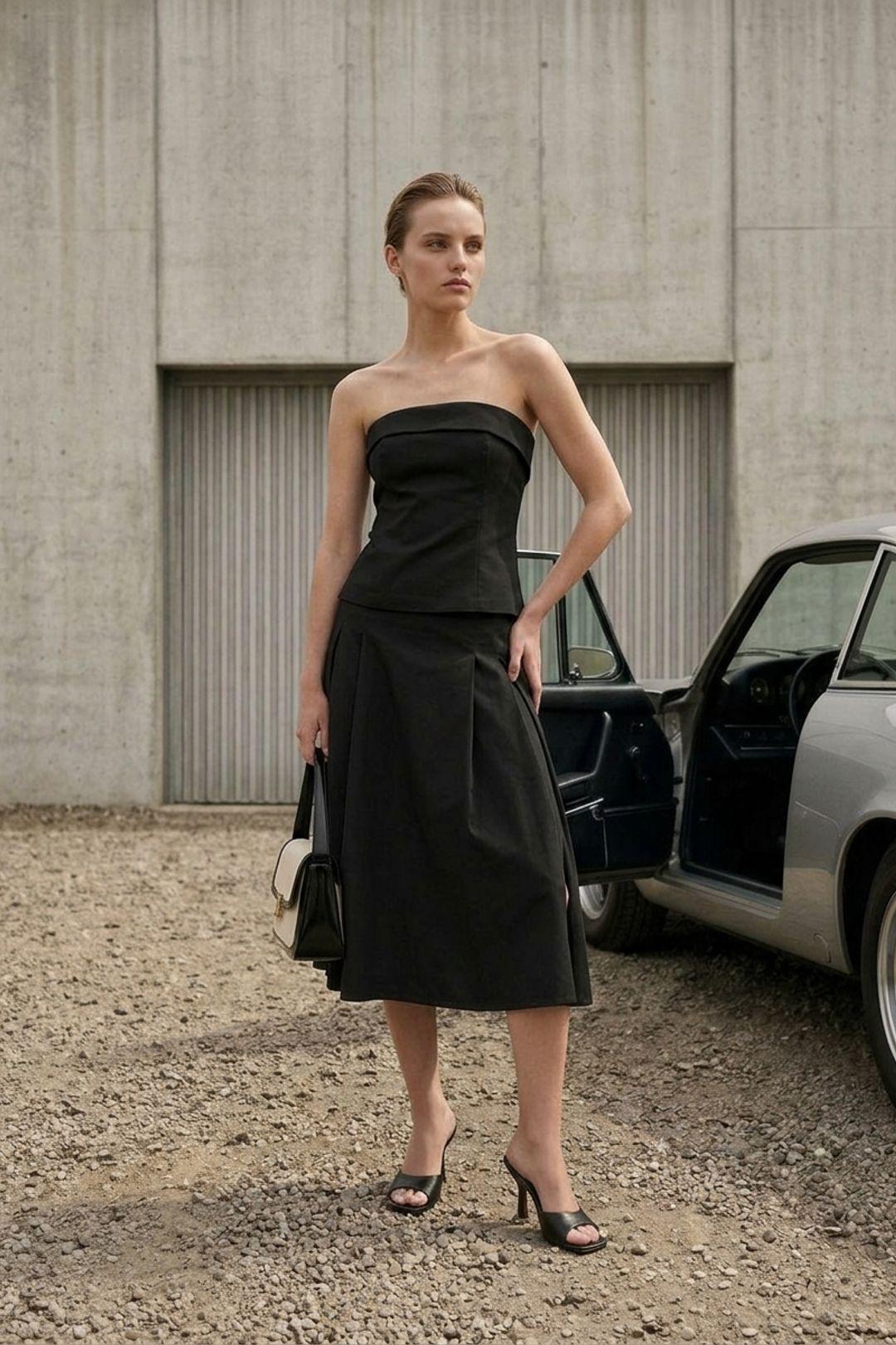 Trägerlose Bluse und Midi-Rock mit hoher Taille Set