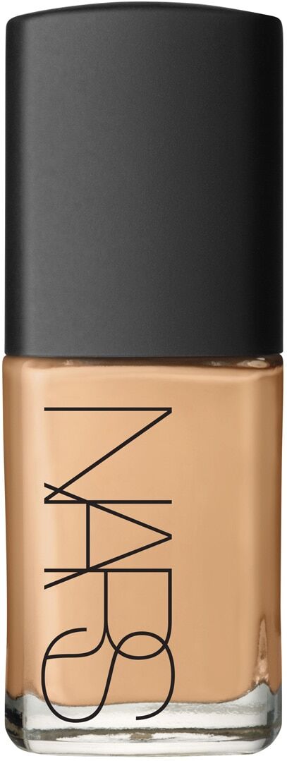 NARS Base de maquillaje Sheer Glow Foundation . Valencia