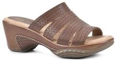 Women's White Mountain Valora Mule Sandal by White Mountain in Brown Woven (Size 7 M)