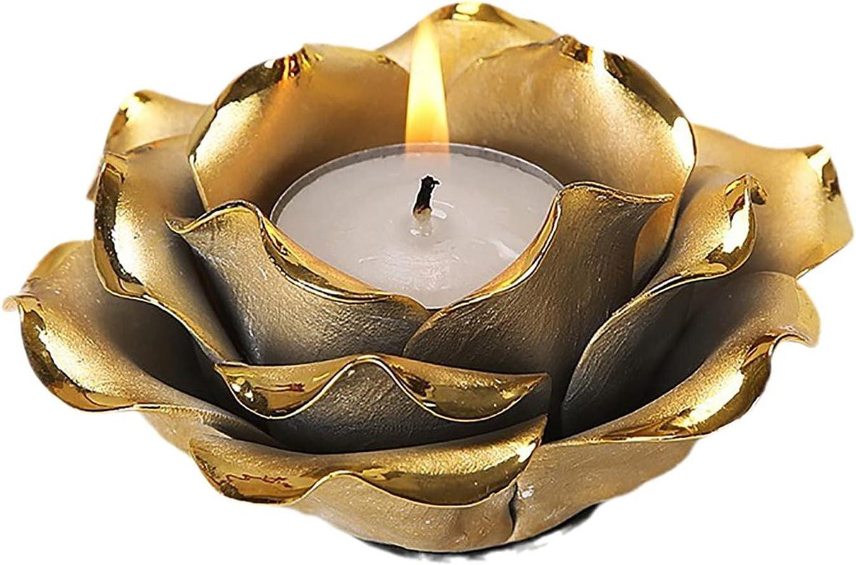Handgemaakte witte keramische kandelaar met dierenornament voor huisdecoratie