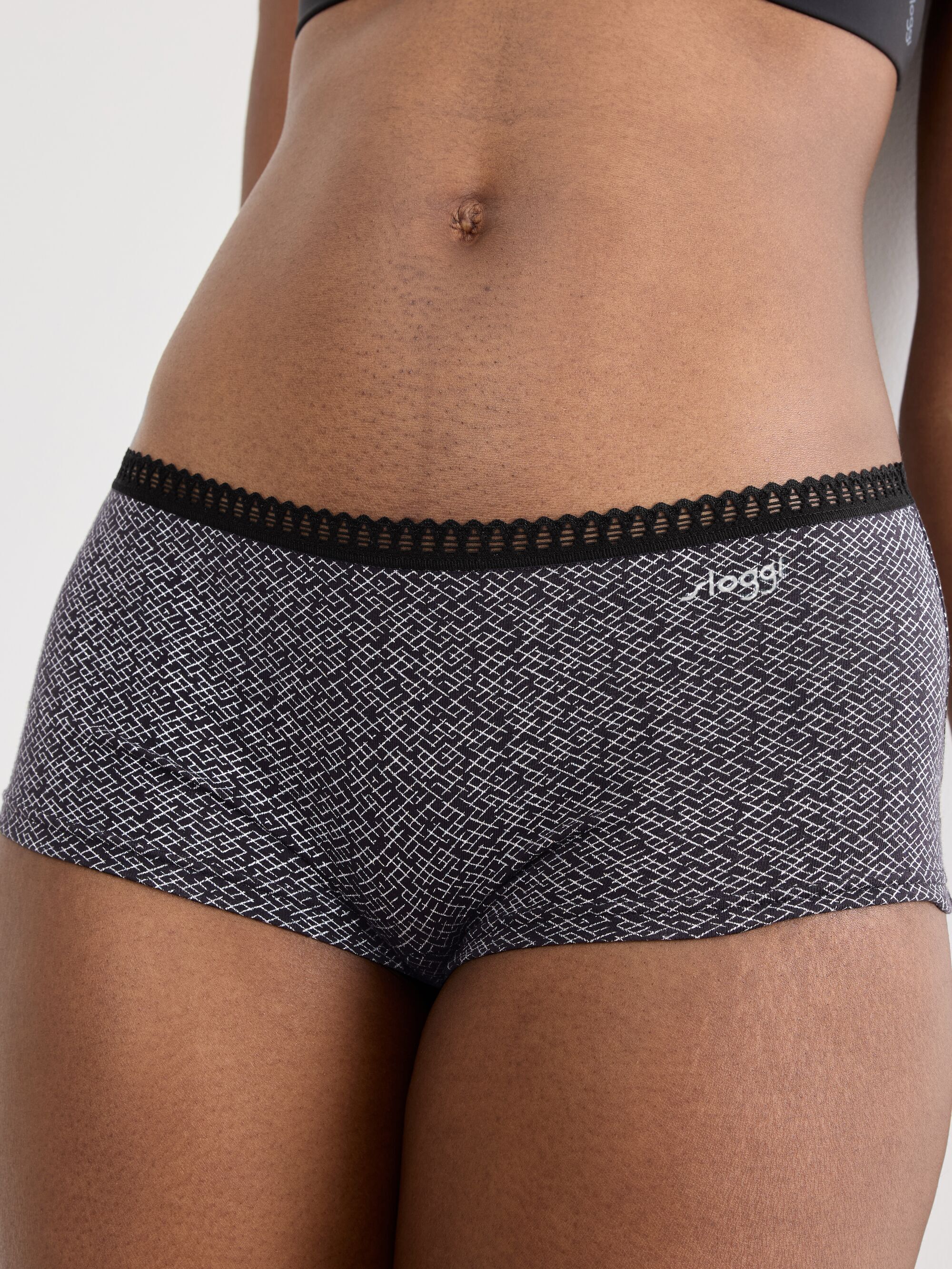 Panty SLOGGI "GO Crush", Damen, Gr. XL, bunt (combination schwarz), Single Jersey, Obermaterial: 95% Baumwolle, 5% Elasthan, körpernah, Unterhosen Panty, mit Spitzendetails, Cotton-Mix combination schwarz XL