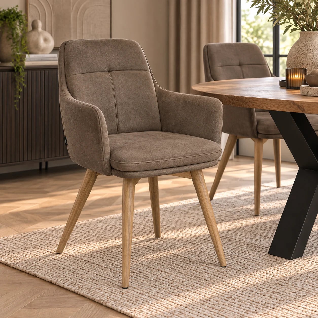 WoonMax Eettafelstoel Enzo Movie met armleuningen - Beige - Modern