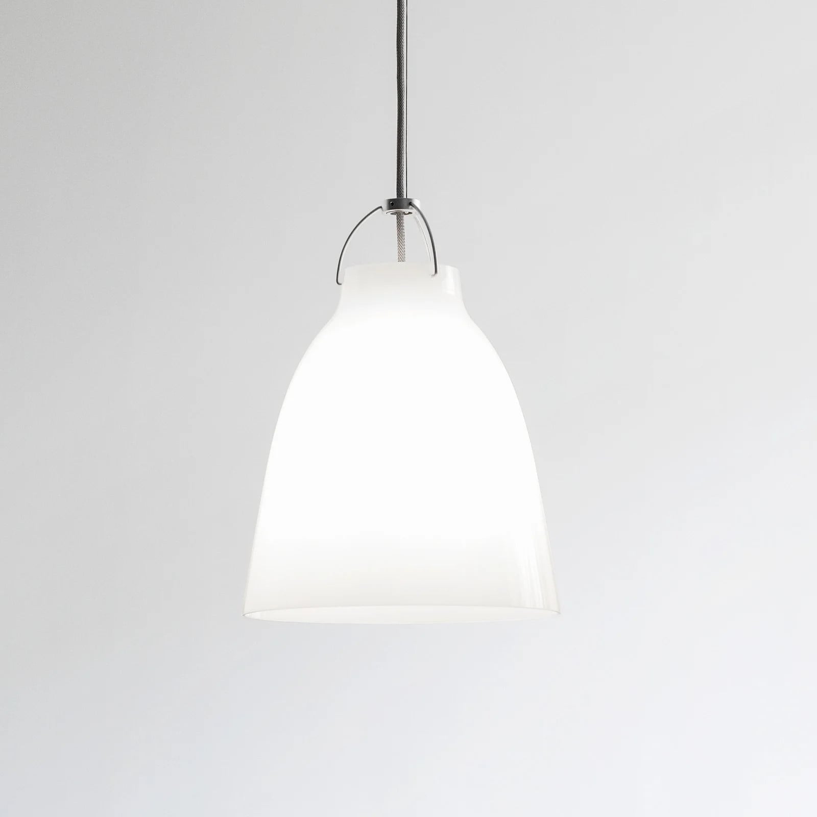 Fritz Hansen Caravaggio P2 hanglamp met opaal glas